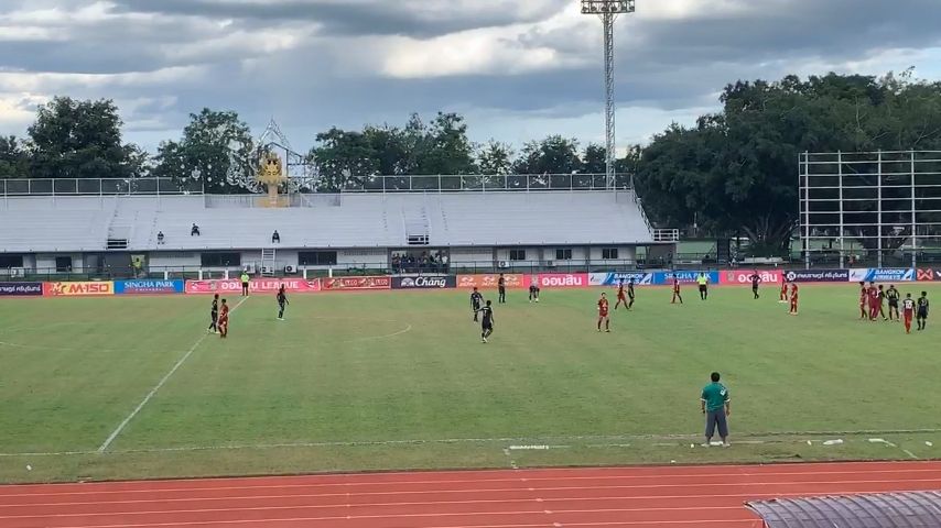 Free Kick Ubo From Chaingrai City Vs Ubonratchathani Fc Eleven